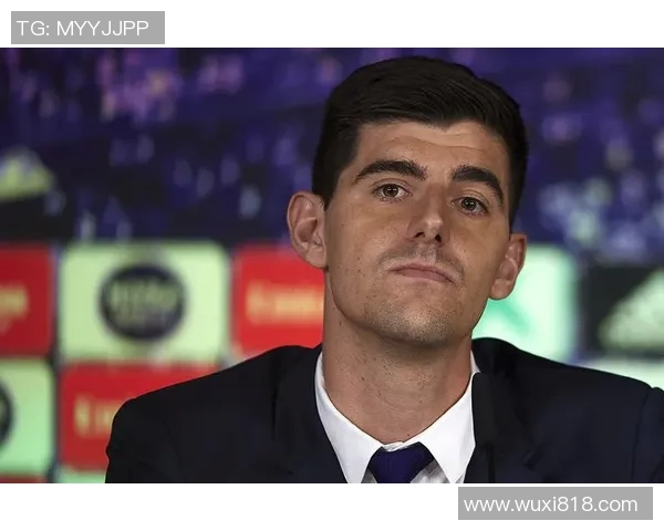 库尔图瓦：守门员之王的传奇旅程与足球生涯的辉煌成就