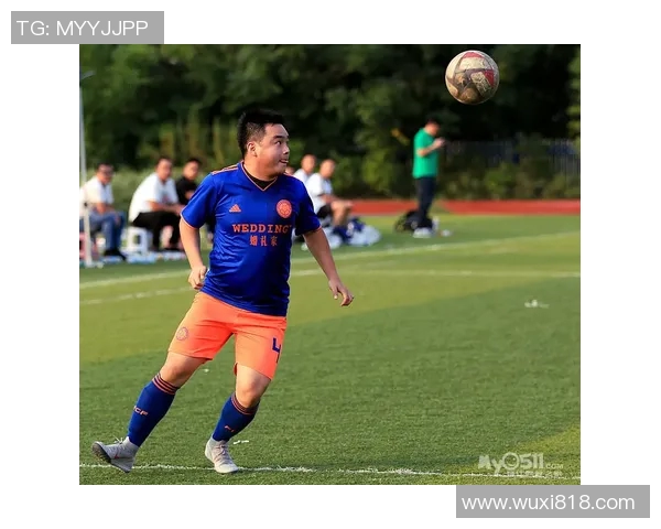 精彩足球赛事直播8月9日全程跟踪分析助你掌握比赛动态